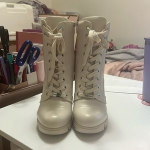 Nine west laced boots (white)